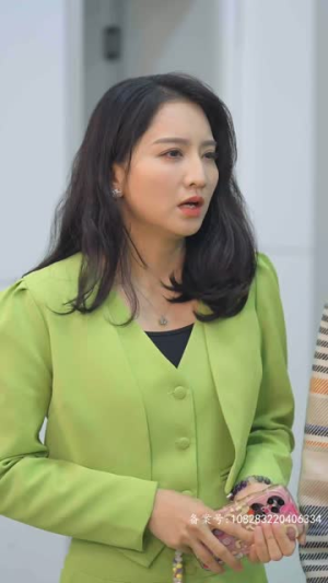完蛋我被帅哥包围了（98集）短剧热播中