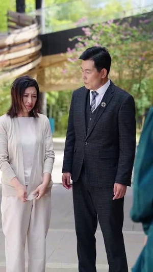再回首闪婚老同学竟是首富（65集）真的好看吗
