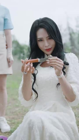 烟火里的尘埃（70集）精彩好看的短剧