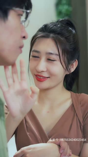 我和房东的秘密，我的美女室友，这个房客不一般（合集）免费在线看